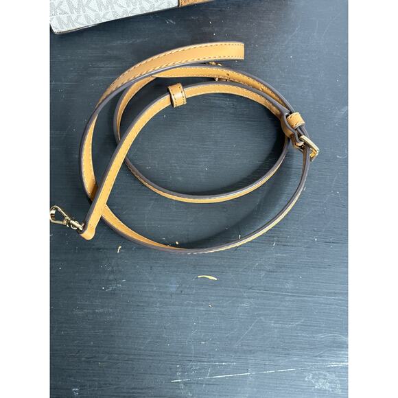 Michael Michael Kors NWT Mercer Medium Two-Tone Logo Crossbody Bag In Deer Multi - Picture 9 of 9